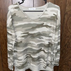 Workshop Republic Clothing camo long sleeve top small